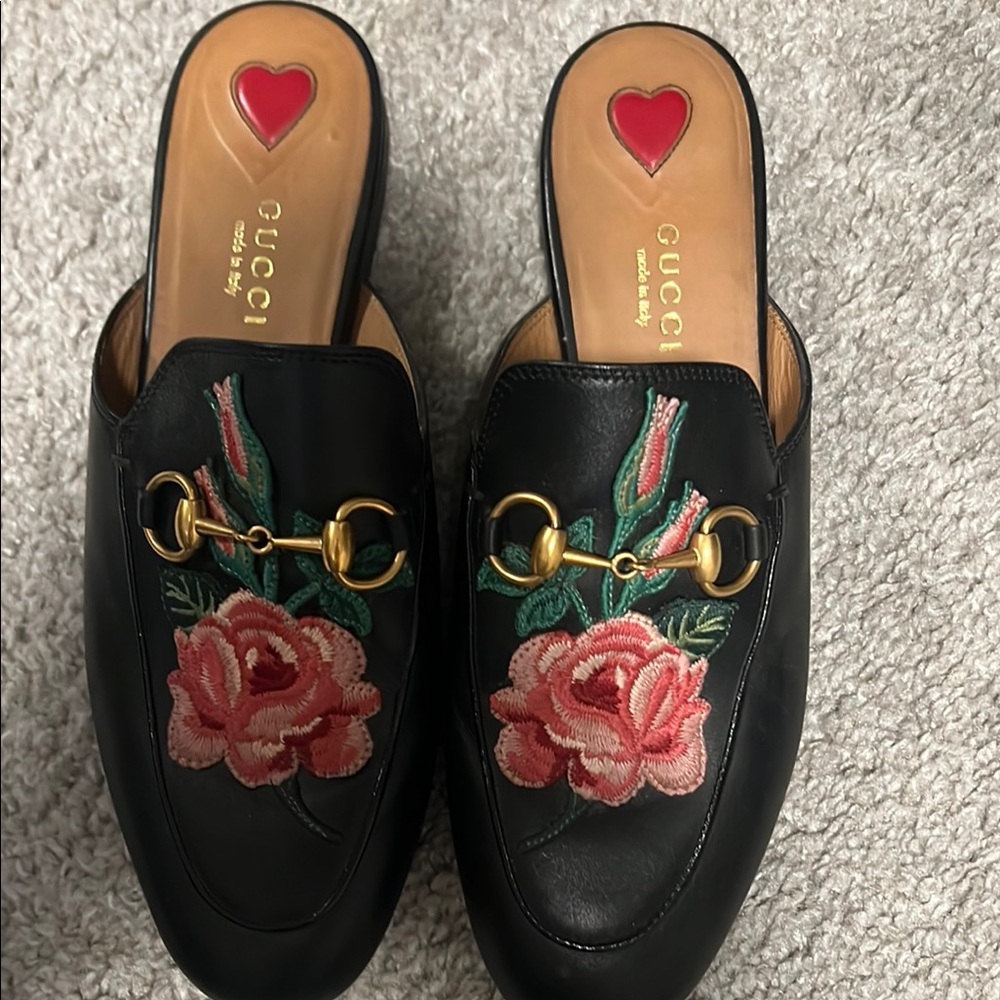 Gucci Black Floral Embroidered Women's Loafers
